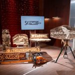 SculptorTech - Láncfűrésszel faragott fa cégtáblák